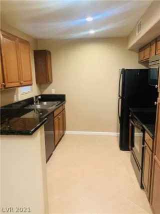 Photo #4: 2266106 Listing