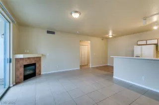 Photo #2: 2266115 Listing