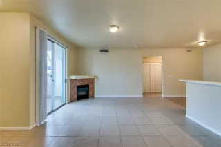 Photo #3: 2266115 Listing