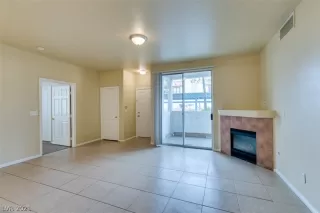 Photo #6: 2266115 Listing