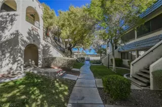 Photo #4: 2266127 Listing