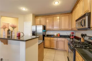 Photo #2: 2266138 Listing 