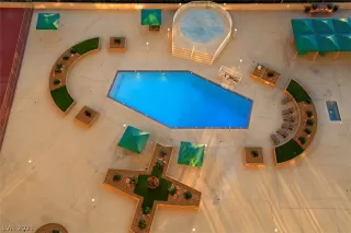 Photo #3: 2266166 Listing