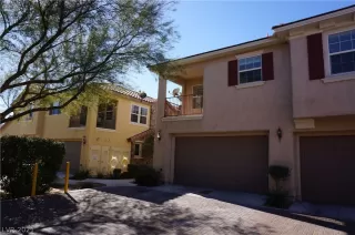 Photo #1: 2266206 Listing