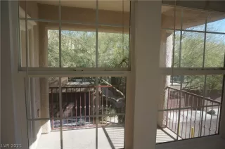 Photo #3: 2266206 Listing