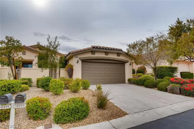 MLS: 2266209 Condo For Sale