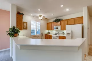 Photo #2: 2266209 Listing 