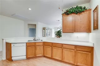 Photo #3: 2266209 Listing 