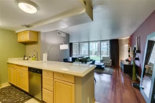 Photo #1: 2266217 Listing 