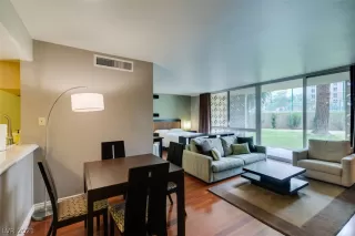 Photo #3: 2266217 Listing 