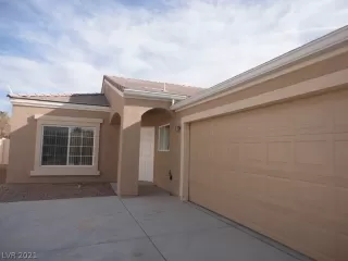 Photo #1: 2266236 Listing 