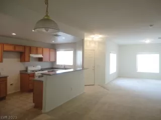 Photo #6: 2266236 Listing 