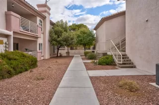 Photo #4: 2266240 Listing