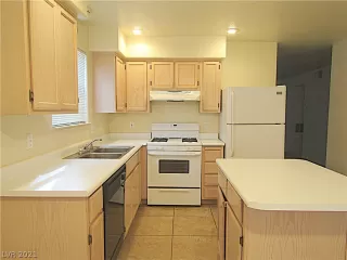 Photo #2: 2266264 Listing 