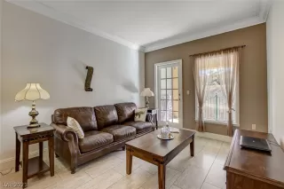 Photo #6: 2266275 Listing