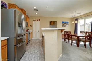 Photo #4: 2266297 Listing