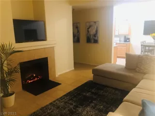 Photo #1: 2266340 Listing