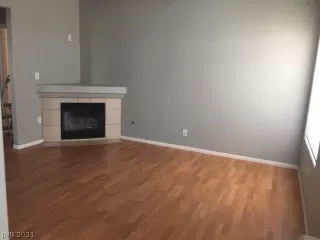 Photo #2: 2266395 Listing