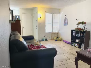 Photo #1: 2266401 Listing