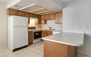 Photo #3: 2266411 Listing