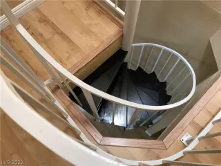 Photo #2: 2266445 Listing