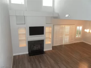 Photo #2: 2266461 Listing