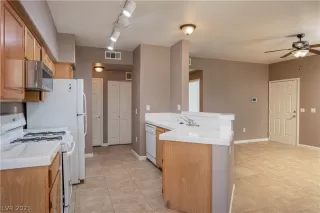 Photo #6: 2266466 Listing 