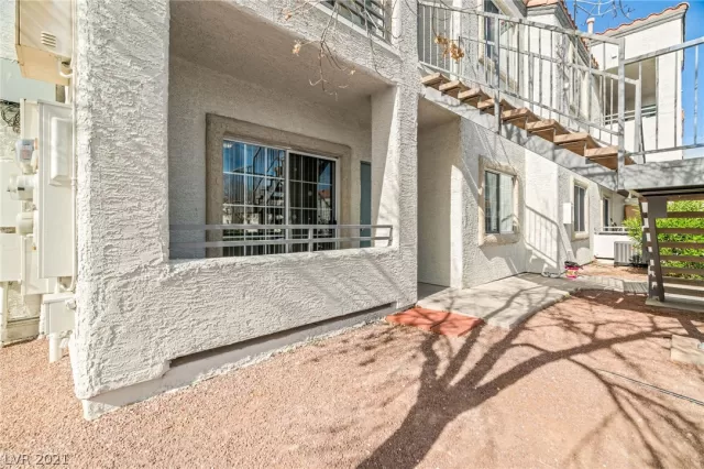 MLS: 2266472 Condo For Sale