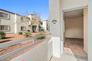 Photo #3: 2266472 Listing