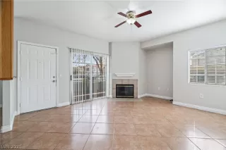 Photo #5: 2266472 Listing