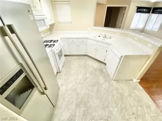 Photo #4: 2266478 Listing 