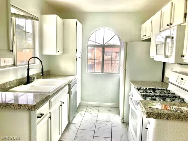 MLS: 2266498 Condo For Sale