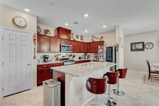 Photo #5: 2266510 Listing