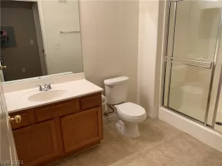 Photo #5: 2266519 Listing