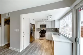 Photo #2: 2266525 Listing 