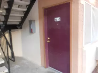 Photo #2: 2266551 Listing 