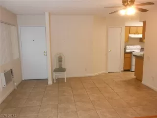 Photo #3: 2266551 Listing 