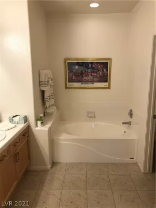 Photo #3: 2266560 Listing 