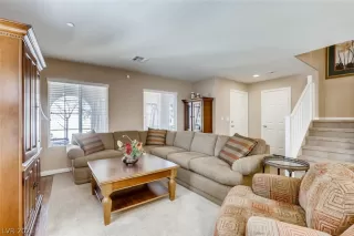 Photo #5: 2266568 Listing