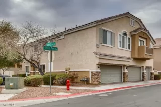 Photo #1: 2266594 Listing