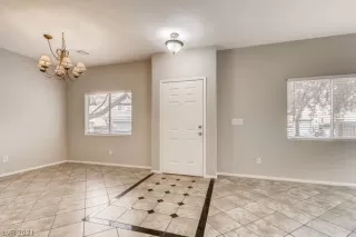 Photo #3: 2266594 Listing