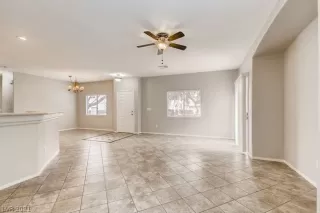 Photo #6: 2266594 Listing