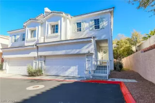 Photo #1: 2266599 Listing 