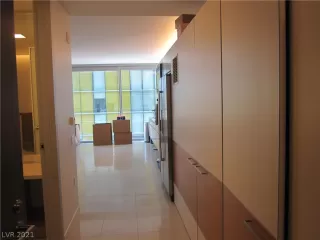 Photo #2: 2266605 Listing