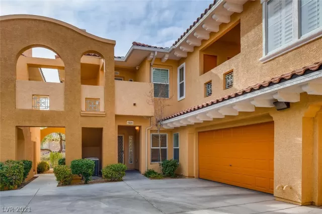 MLS: 2266613 Condo For Sale