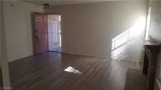 Photo #5: 2266617 Listing 