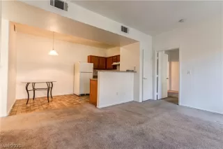 Photo #2: 2266625 Listing