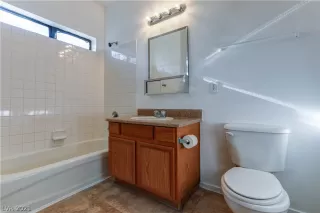 Photo #5: 2266625 Listing