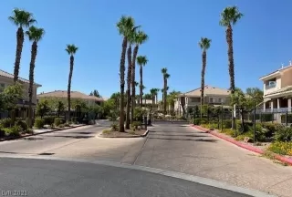 Photo #2: 2266626 Listing