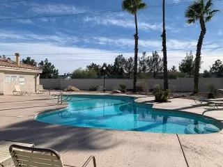 Photo #1: 2266645 Listing 